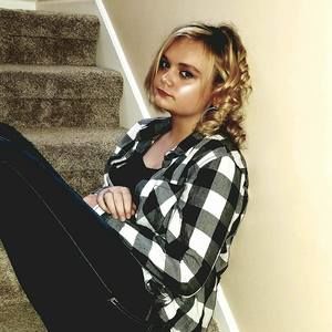 Meet your Posher, Haley